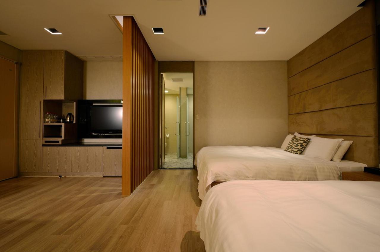 The Sun Hot Spring & Resort Taichung Bagian luar foto