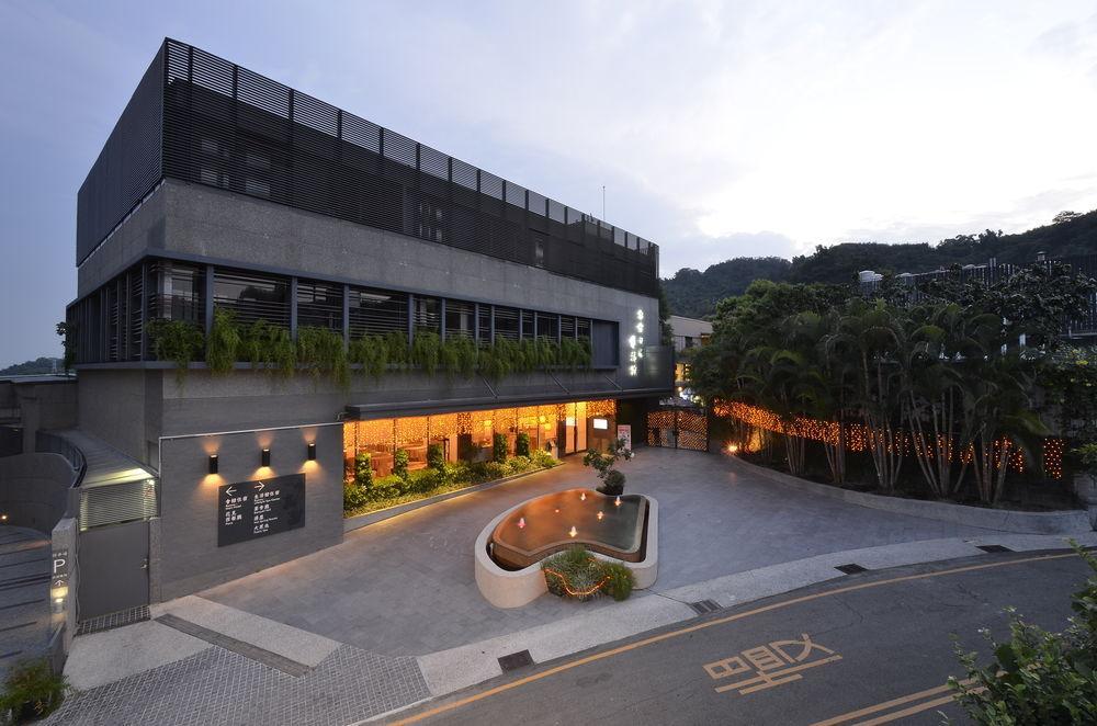 The Sun Hot Spring & Resort Taichung Bagian luar foto